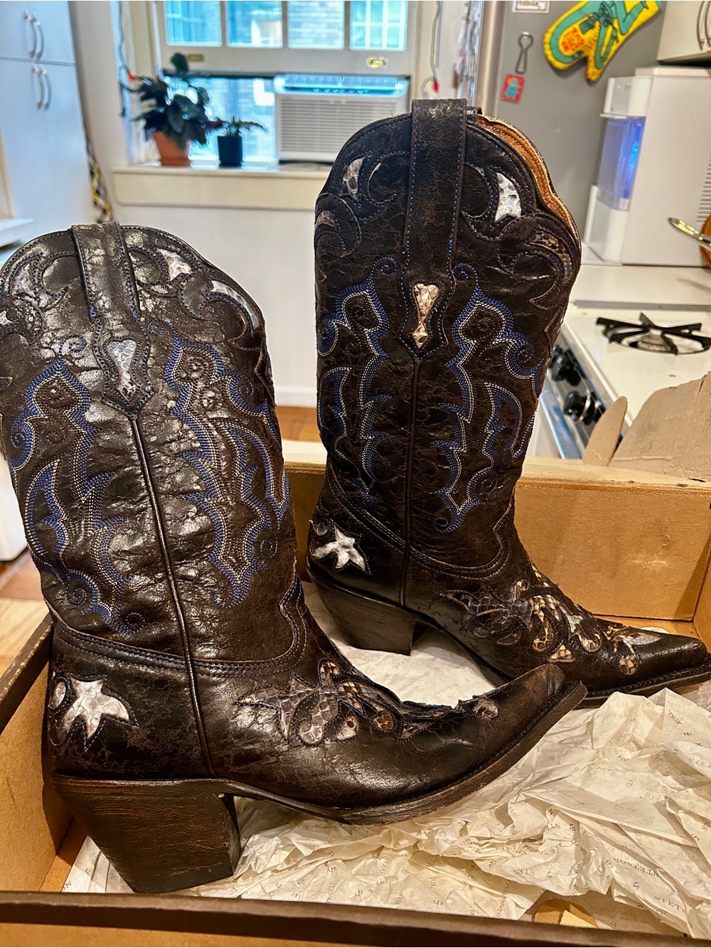 Stetson Brown Western Heeled Cowboy Boots with Blue and White Stitching